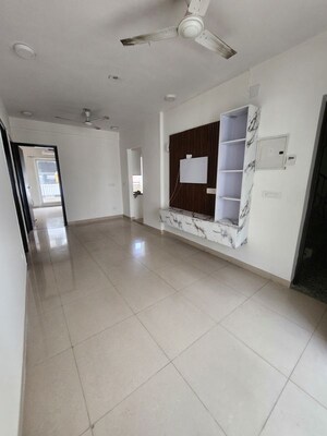 Room in 3 BHK Builder Floor at Signature Global Park 4 and 5, Sohna Sector 36 – for Rent