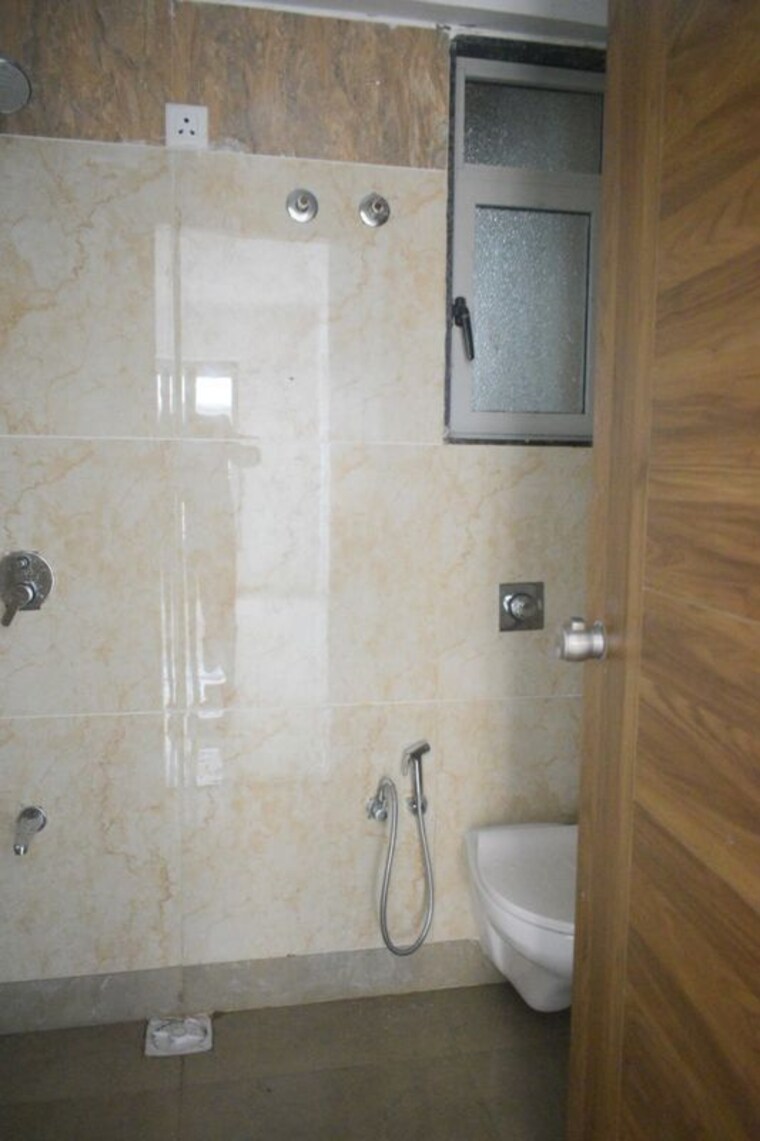 Bathroom, takshashila-air 3 Bedroom 2400 Sq.Ft. Apartment In Ellisbridge Ahmedabad 10692442