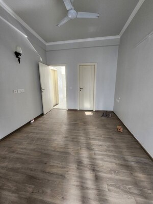 Furnished Amenities in 3 BHK Builder Floor at Central Park Flower Valley, Sohna Sector 33 – for Rent