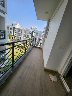 Staircase in 3 BHK Builder Floor at Central Park Flower Valley, Sohna Sector 33 – for Rent