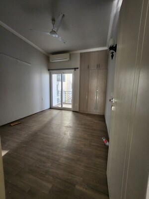 Furnished Amenities in 3 BHK Builder Floor at Central Park Flower Valley, Sohna Sector 33 – for Rent