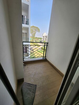 Bedroom in 3 BHK Builder Floor at Central Park Flower Valley, Sohna Sector 33 – for Rent