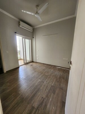 Furnished Amenities in 3 BHK Builder Floor at Central Park Flower Valley, Sohna Sector 33 – for Rent