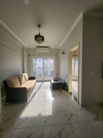 3 BHK +  1250 Sq.Ft. Builder Floor in Central Park Flower Valley