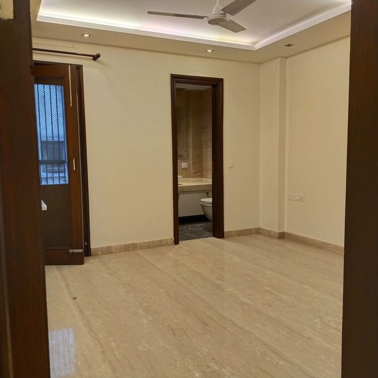 Room, nizamuddin east 3 Bedroom 1800 Sq.Ft. Builder Floor In Nizamuddin East Delhi 10692451