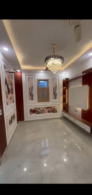 Living Room in 3 BHK Builder Floor at Bhagwati Garden – for Sale