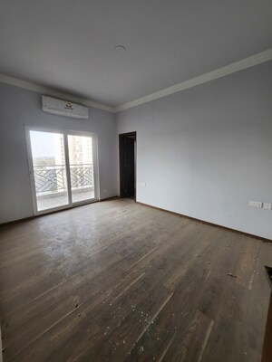 Furnished Amenities in 3 BHK Apartment at Central Park Flower Valley Aqua Front Towers, Sohna Sector 33 – for Rent