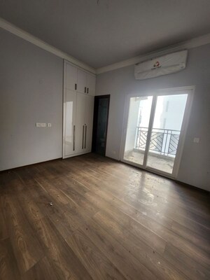 Furnished Amenities in 3 BHK Apartment at Central Park Flower Valley Aqua Front Towers, Sohna Sector 33 – for Rent