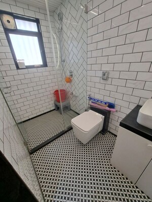 Bathroom in 3 BHK Apartment at Matunga East – for Sale