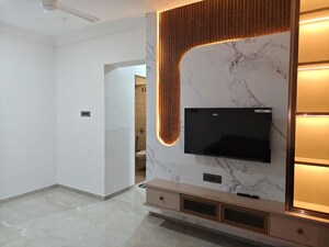 1 BHK Apartment For Rent in Crescent Silverwoods, Powai