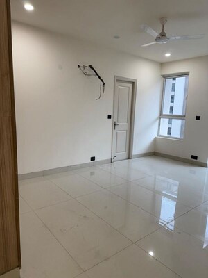 Bathroom in 3.5 BHK Apartment at M3M Merlin, Sector 67 – for Rent