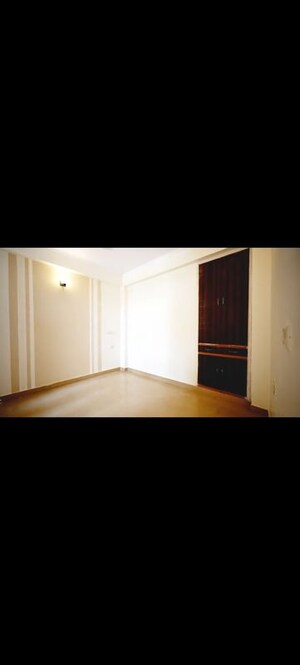 Room in 3 BHK Apartment at High End Paradise II, Raj Nagar Extension – for Sale