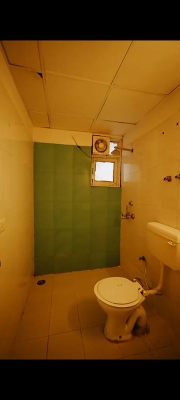 Bathroom, high-end-paradise-ii 3 Bedroom 1175 Sq.Ft. Apartment In Raj Nagar Extension Ghaziabad 10692510