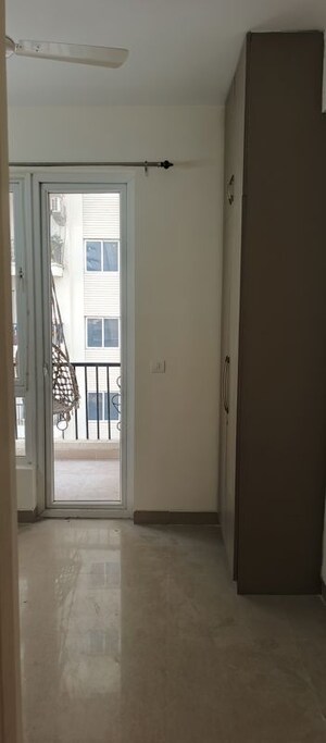 Building Lobby in 2.5 BHK Apartment at Emaar Emerald Estate, Sector 65 – for Rent