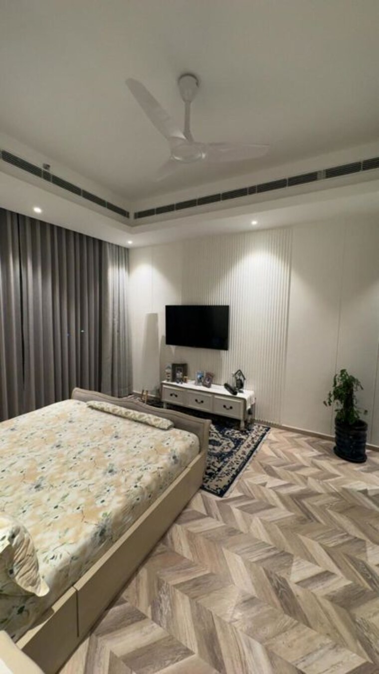 Bedroom, mahindra-luminare 3.5 Bedroom 3105 Sq.Ft. Apartment In Sector 59 Gurgaon 10692514