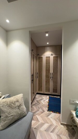 Building Lobby in 3.5 BHK Apartment at Mahindra Luminare, Sector 59 – for Rent