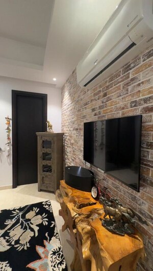 Living Room in 3.5 BHK Apartment at Mahindra Luminare, Sector 59 – for Rent