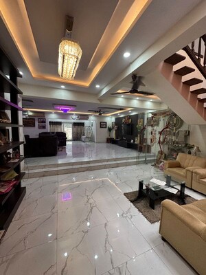 Team Area in 5 BHK Villa at Prestige Regent Place, Brookefield – for Sale