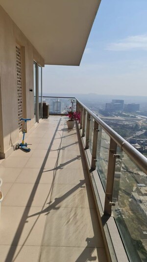 Balcony in 3.5 BHK Apartment at M3M Latitude, Sector 65 – for Rent