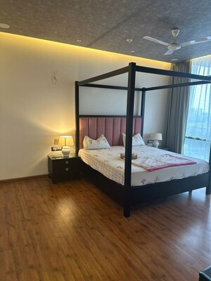 Bedroom in 3.5 BHK Apartment at M3M Golf Estate, Sector 65 – for Rent