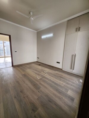 Furnished Amenities in 3 BHK Builder Floor at Central Park Cerise Suites, Sohna Sector 33 – for Rent