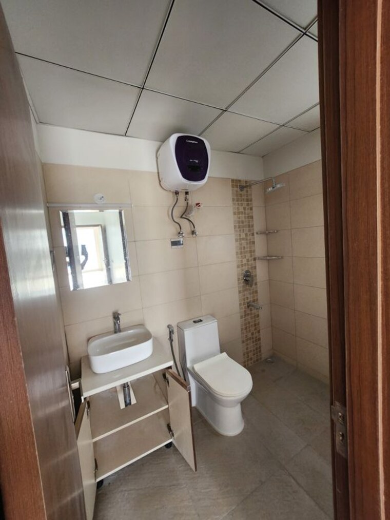 Bathroom, central-park-cerise-suites 3 Bedroom 1250 Sq.Ft. Builder Floor In Sohna Sector 33 Gurgaon 10692523