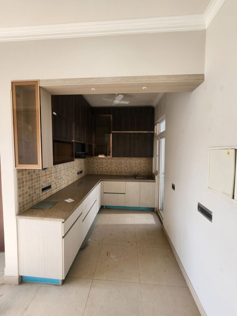 Kitchen, central-park-cerise-suites 3 Bedroom 1250 Sq.Ft. Builder Floor In Sohna Sector 33 Gurgaon 10692523