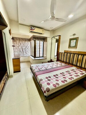 Bedroom in 2 BHK Apartment at Parimal Heights, Juhu – for Rent