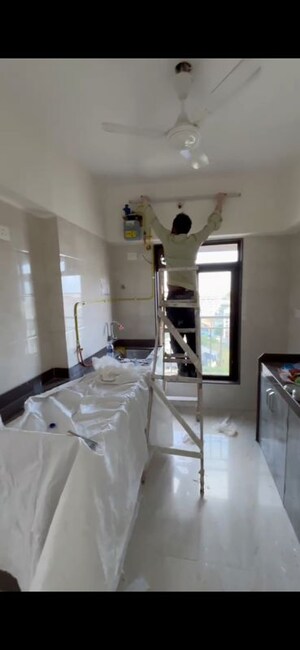 Team Area in 3 BHK Apartment at Shree Darshan, Azad Nagar – for Rent