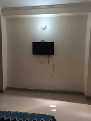 Room in 1 RK Independent House at South City 2 – for Rent