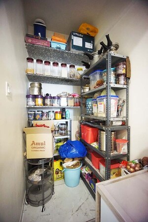 Furnished Amenities in 3 BHK Apartment at Navrangpura – for Sale