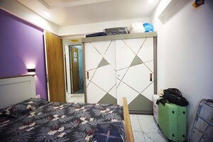 Team Area in 3 BHK Apartment at Navrangpura – for Sale