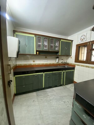 Staircase in 3 BHK Builder Floor at Sector 21b – for Rent