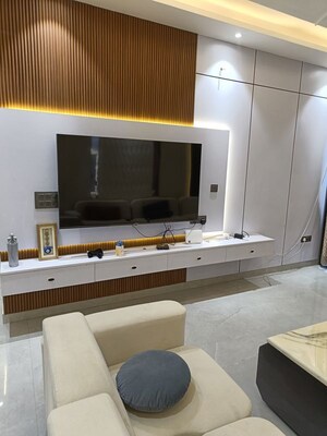 Kitchen in 3 BHK Apartment at Unitech Heritage City, Sector 25 – for Sale