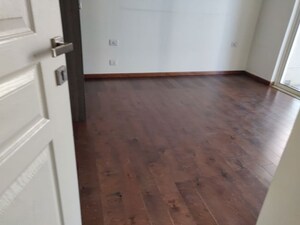 Room in 4 BHK Builder Floor at Mayfield Garden – for Sale