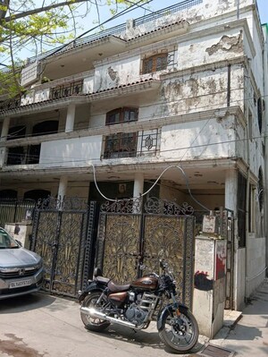 6+ BHK Independent House – Exterior View View at Civil Lines - for Sale