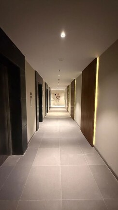 4 BHK +Apartment For Sale in Sare Crescent Parc