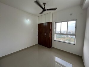 Room in 2 BHK Apartment at Duville Riverdale Grove, Kharadi – for Rent