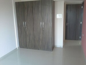 Room in 3 BHK Apartment at Spring Queen Apartment, Santacruz East – for Rent