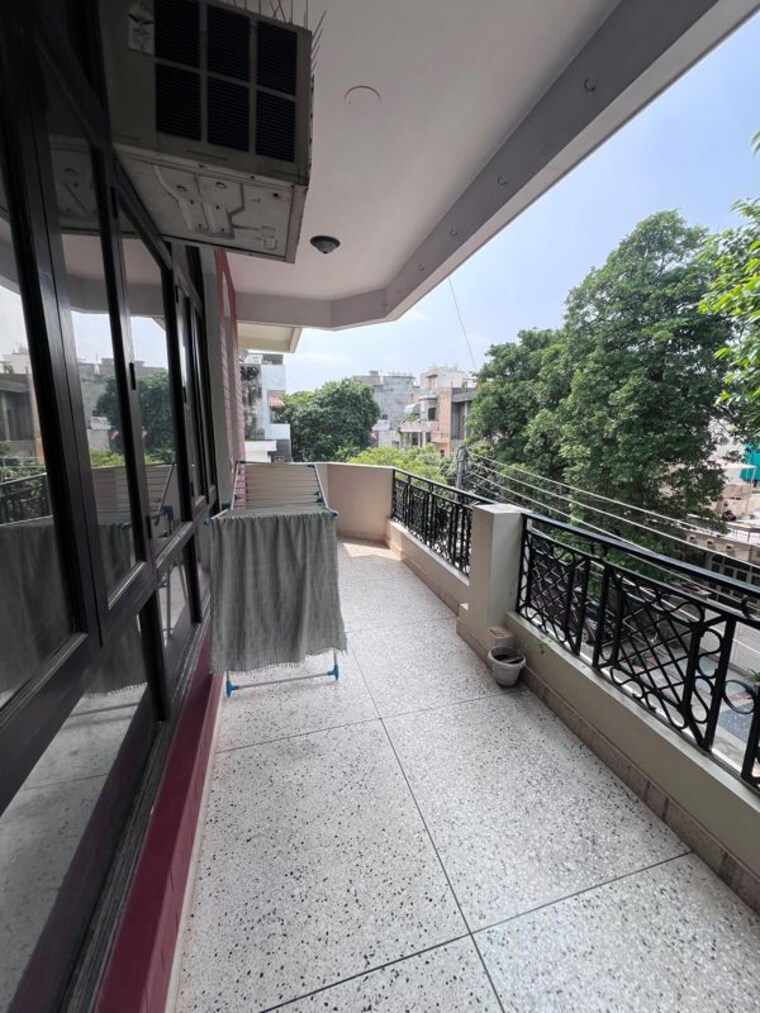 Balcony, ansal-sushant-lok-i 3 Bedroom 215 Sq.Yd. Builder Floor In Sector 43 Gurgaon 10692623