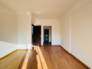 Room in 3.5 BHK Apartment at Gera World of Joy, Kharadi – for Rent