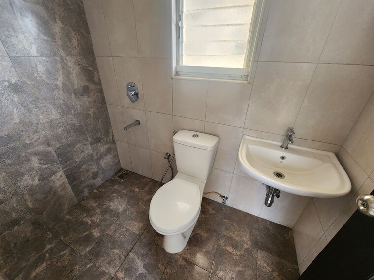 Bathroom, shriram-wyt-field 2 Bedroom 745 Sq.Ft. Apartment In Budigere Bangalore 10692663