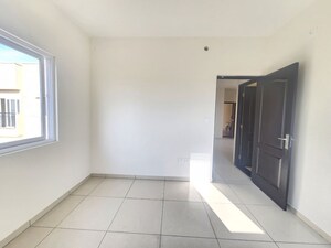 Room in 2 BHK Apartment at Shriram WYT Field, Budigere – for Sale