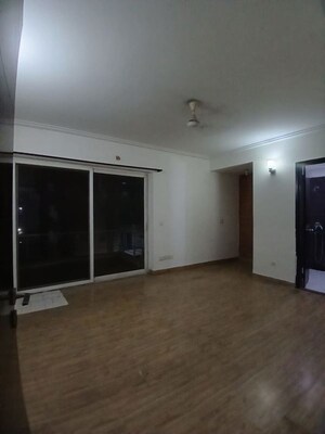 Room in 3 BHK Builder Floor at Spring Field, Sector 31 – for Rent