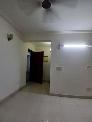 Room in 3 BHK Builder Floor at Spring Field, Sector 31 – for Rent