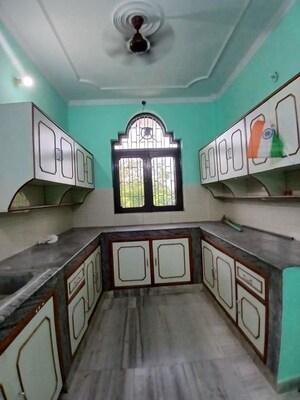Kitchen in 3.5 BHK Builder Floor at Spring Field, Sector 31 – for Rent