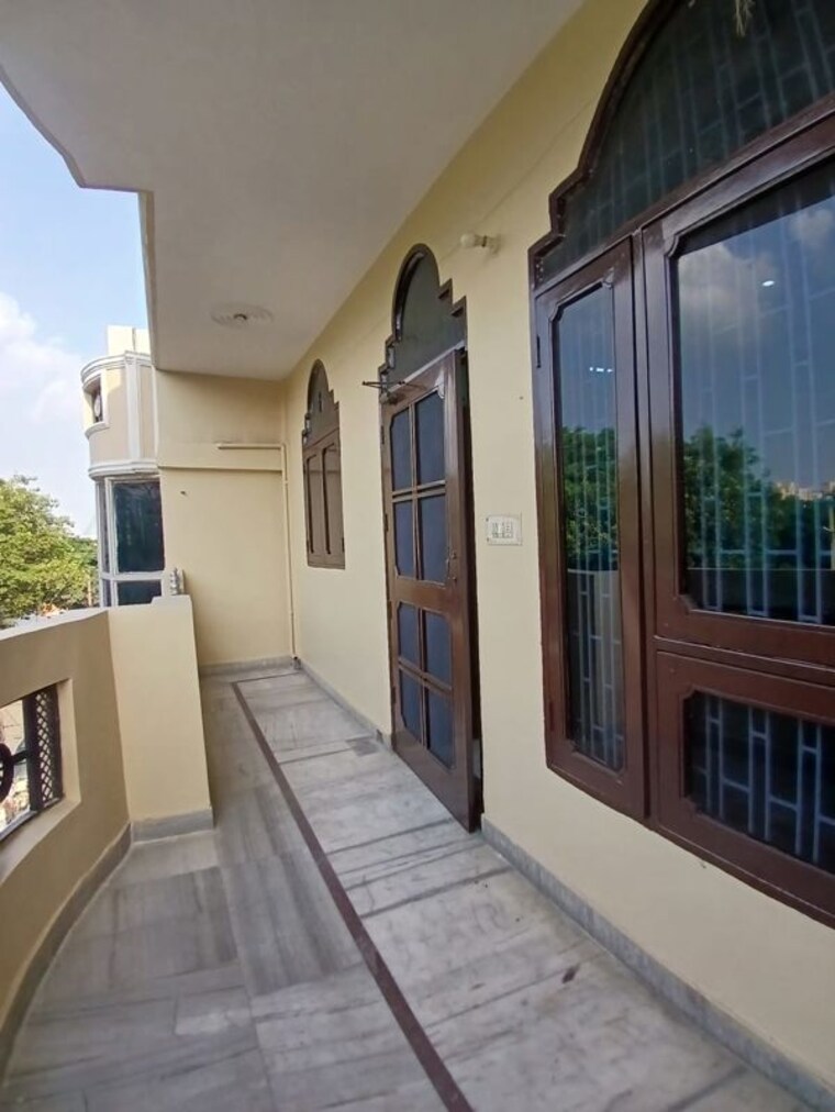 undefined, spring-field 3.5 Bedroom 270 Sq.Yd. Builder Floor In Sector 31 Faridabad 10692701