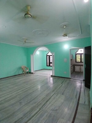 3.5 BHK Builder Floor For Rent in Spring Field, Sector 31
