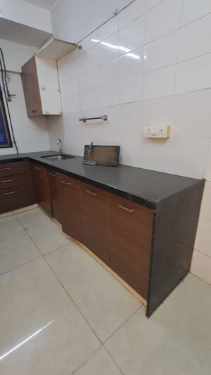 Kitchen in 3 BHK Apartment at Shree Niketan Annexe, Chembur – for Rent