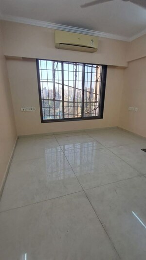 Room in 3 BHK Apartment at Shree Niketan Annexe, Chembur – for Rent